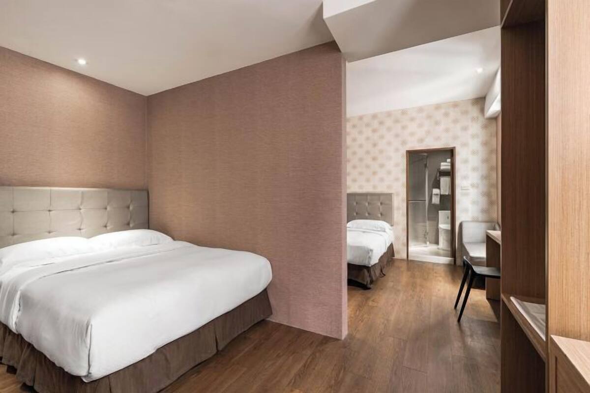 Down comforters, desk, blackout drapes, free WiFi