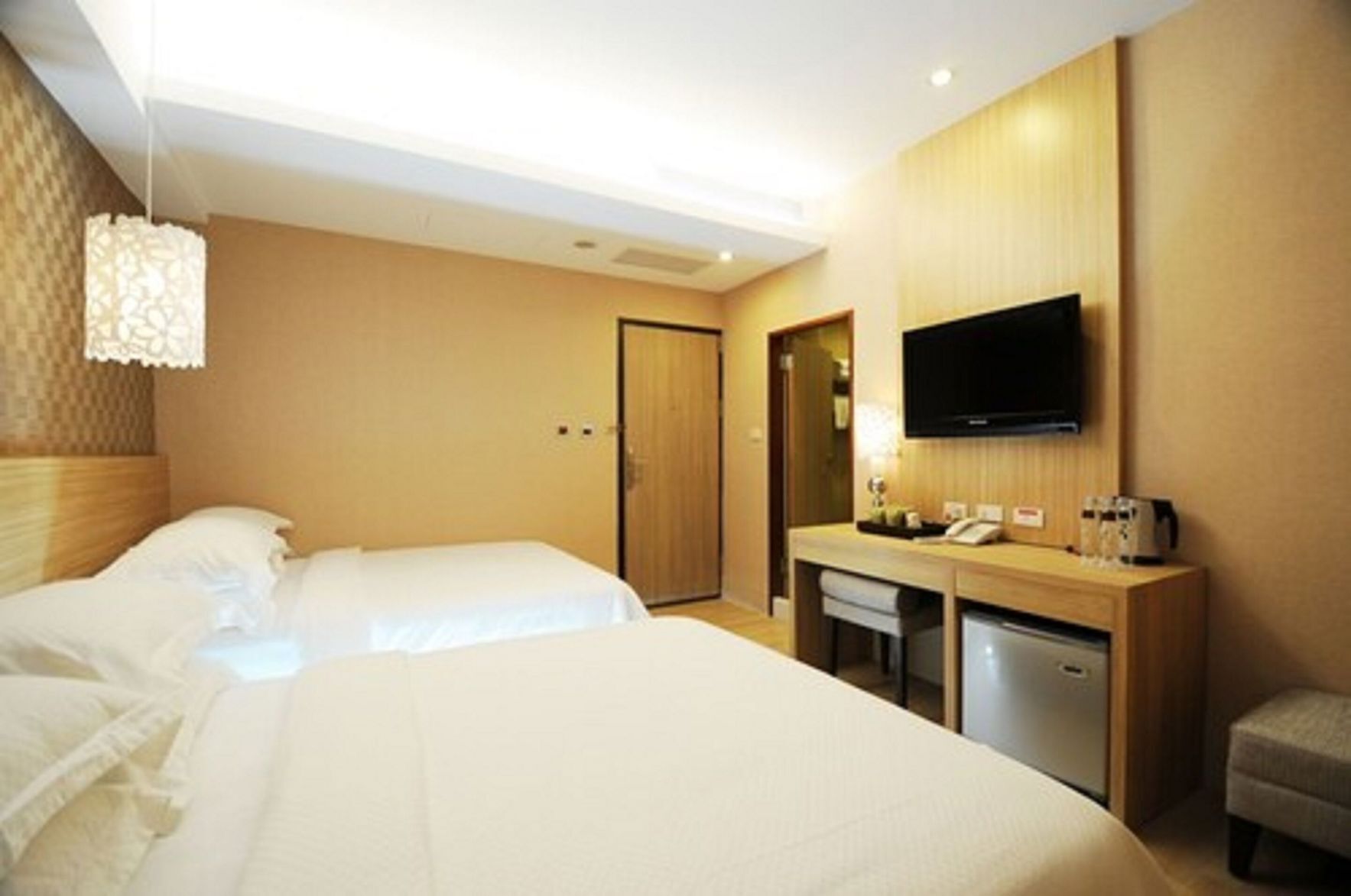Down comforters, desk, blackout drapes, free WiFi