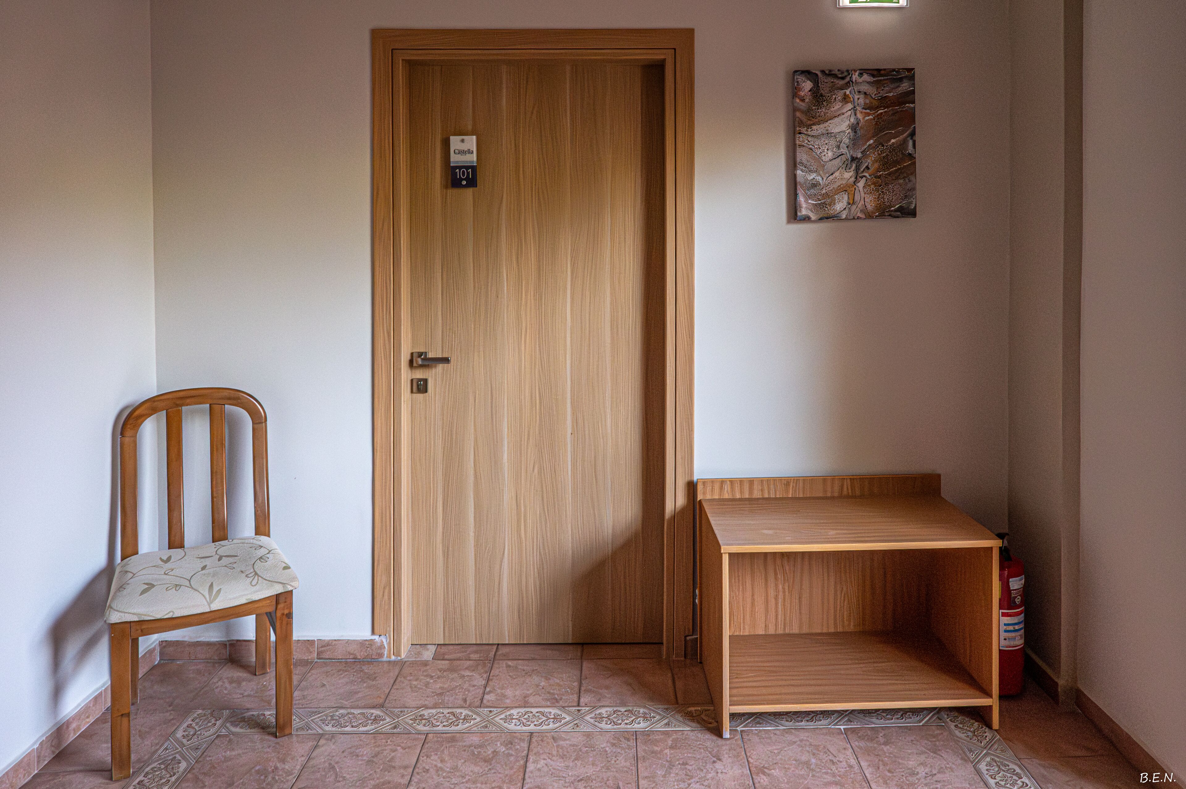 free cots/infant beds, rollaway beds, free wifi