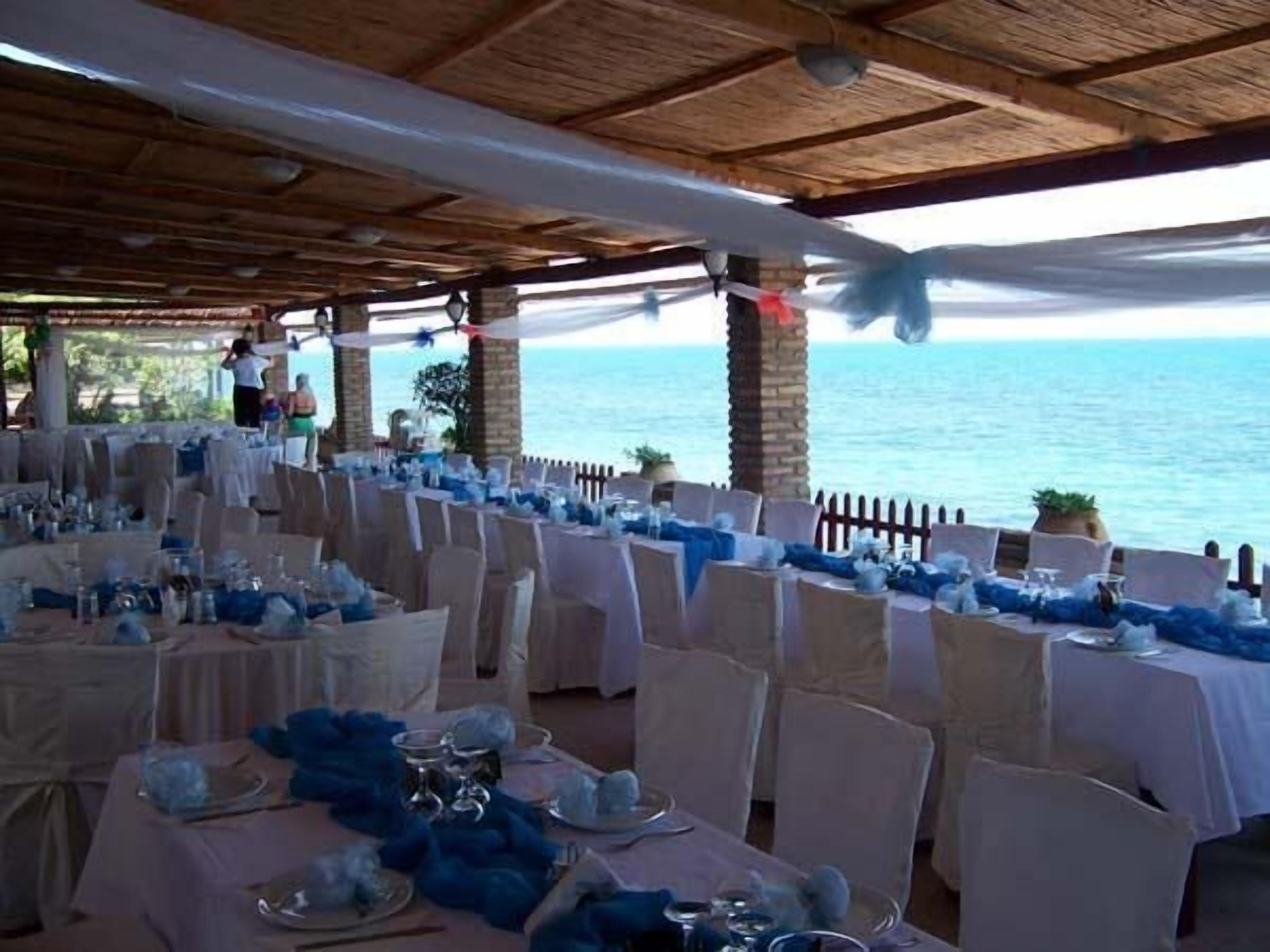 outdoor banquet area