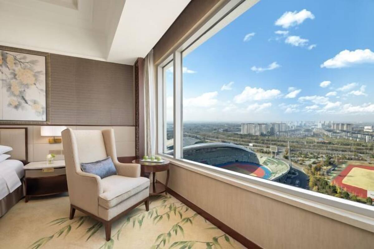 1 chambre, minibar, coffres-forts dans les chambres, bureau