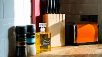 Duplex, Ensuite, City View (Chevin Apartment) | Bathroom amenities