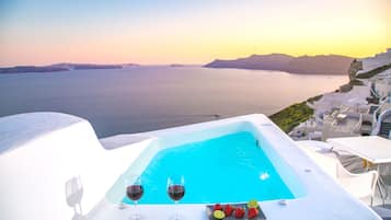 Suite, Whirlpool, Meerblick (Olive Cave) | Terrasse/Patio