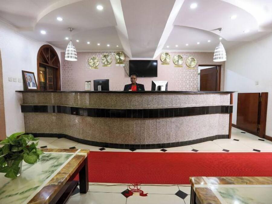 Quầy tiếp tân