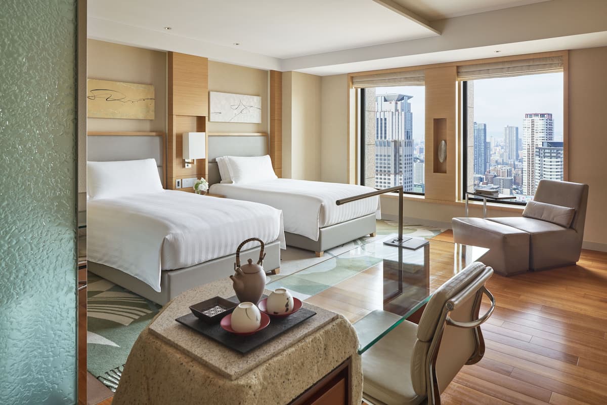 premium bedding, down duvets, pillow-top beds, minibar