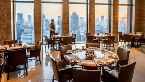 2 restauranter: frokost, lunsj og middag serveres