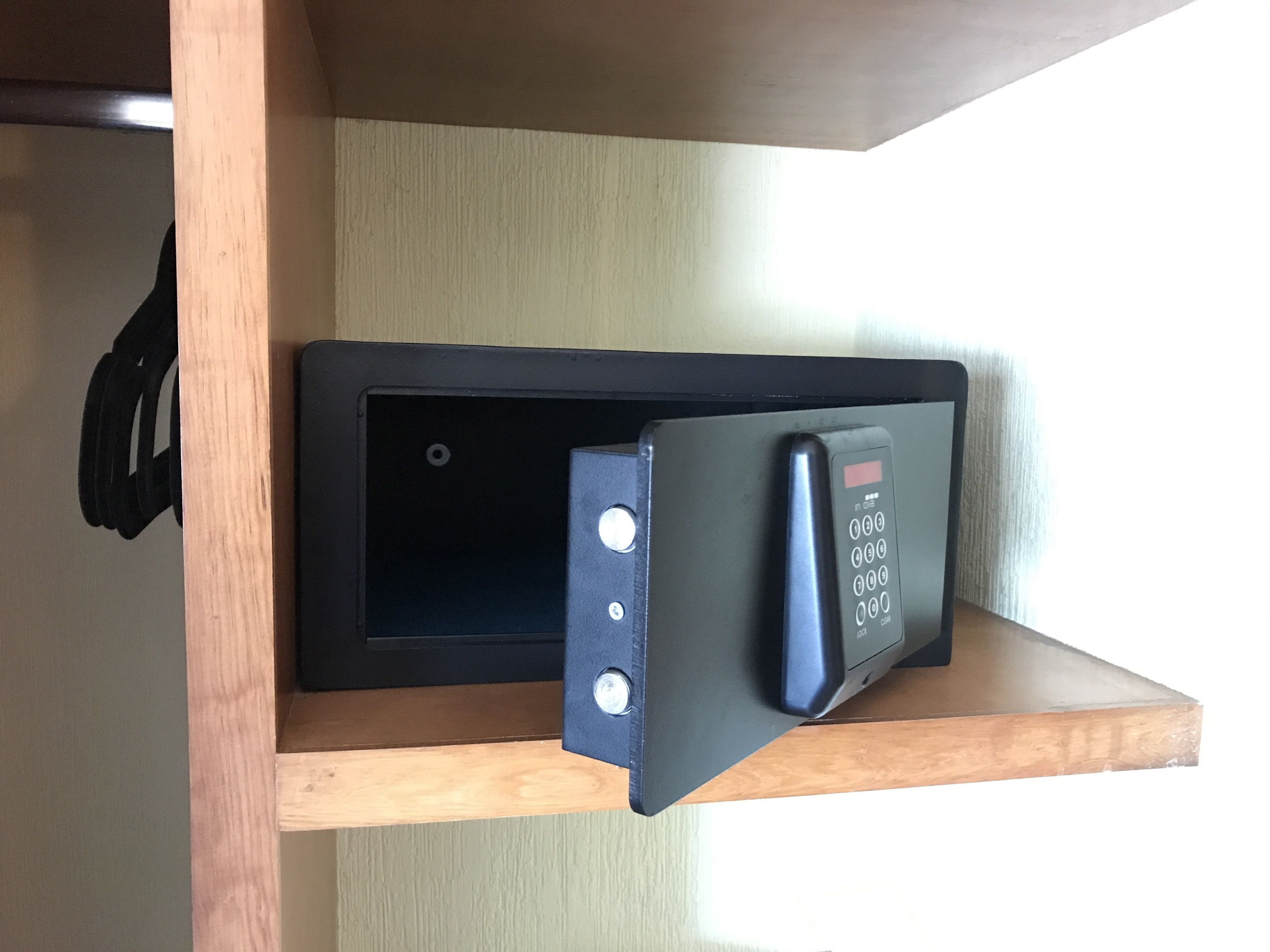 junior studio suite | 1 bedroom, premium bedding, in-room safe, desk