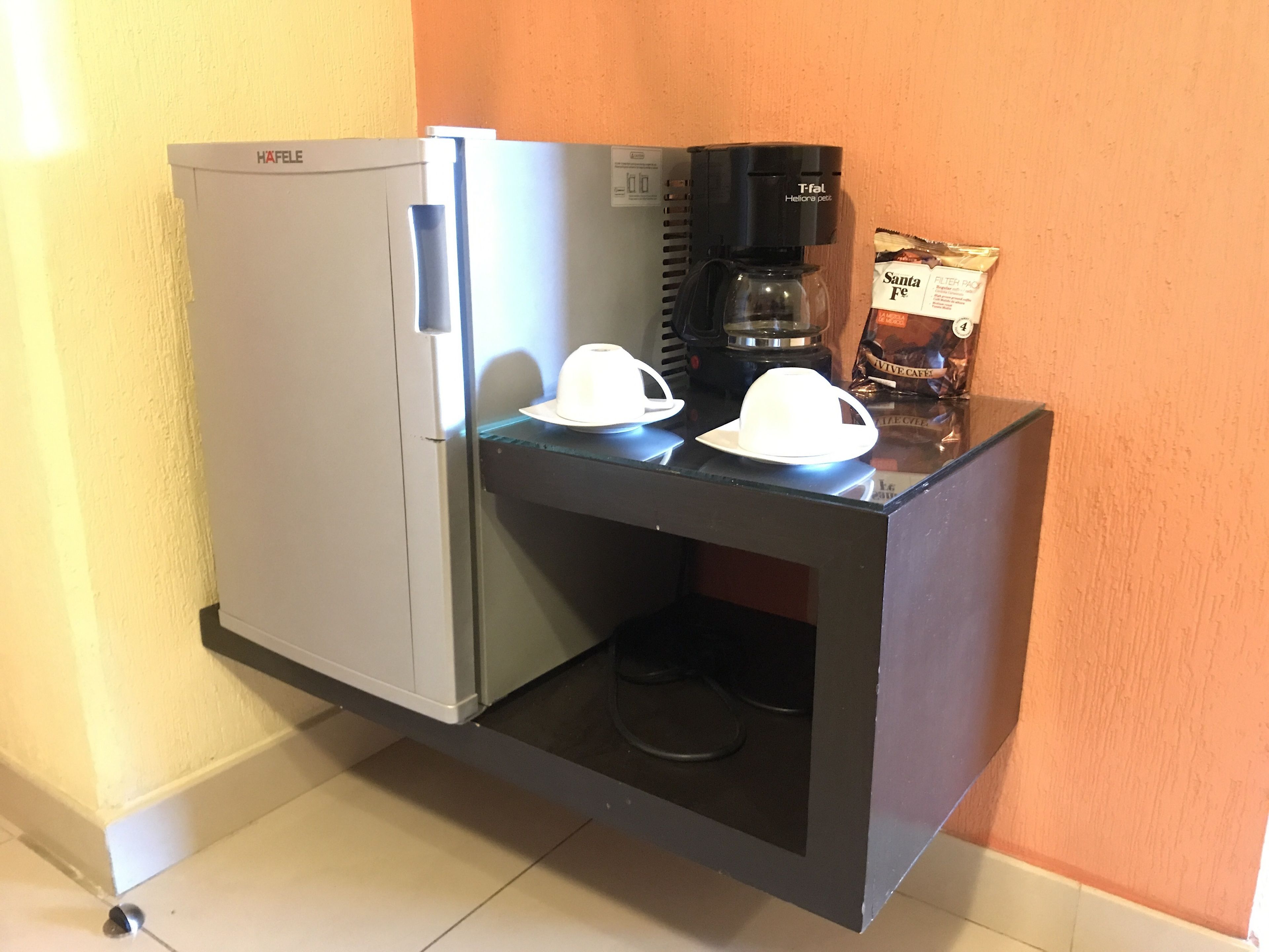 junior studio suite | 1 bedroom, premium bedding, in-room safe, desk