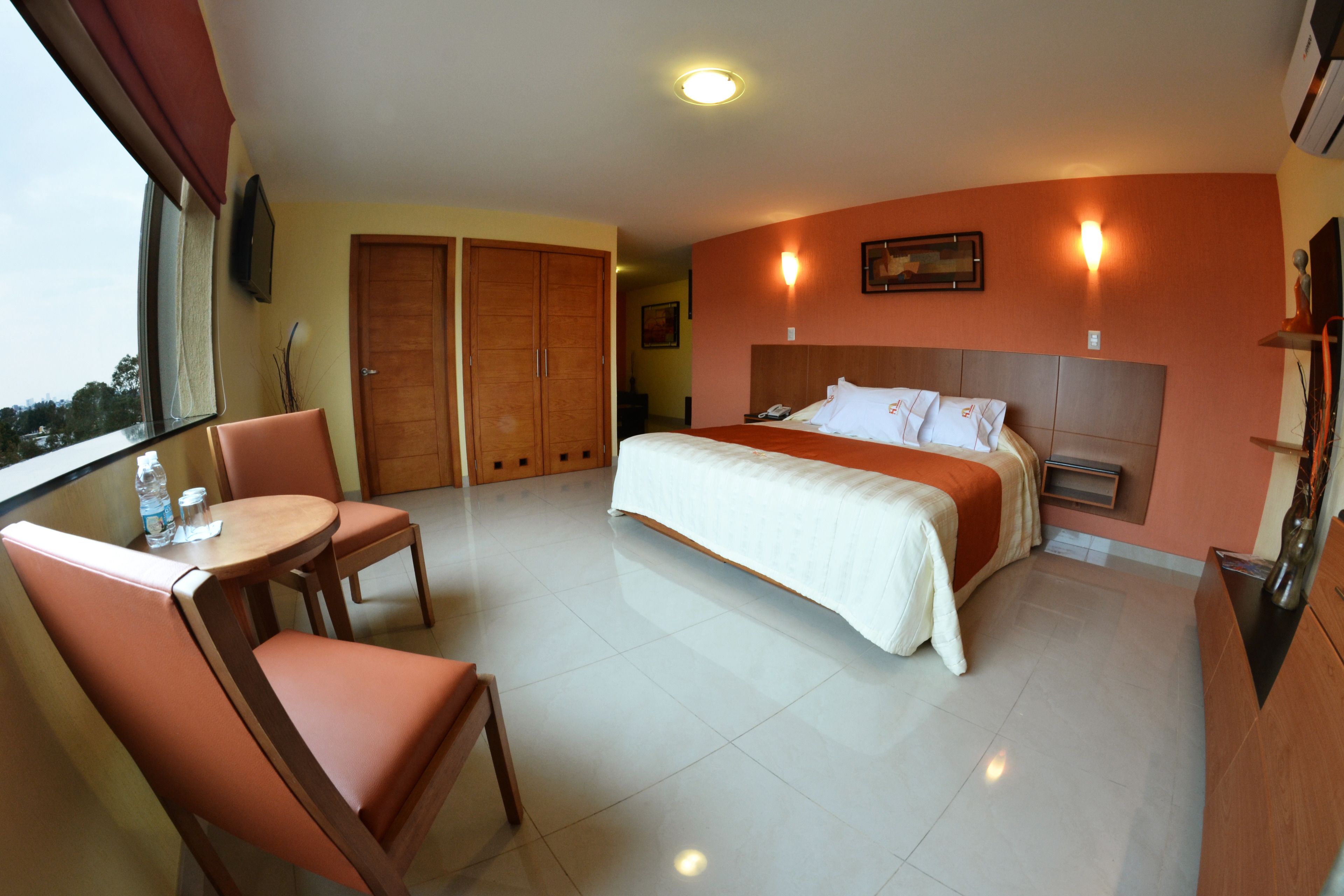 junior studio suite | 1 bedroom, premium bedding, in-room safe, desk
