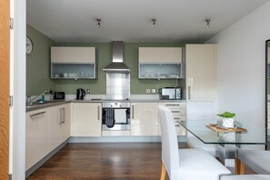 City Apartment, 2 Double Beds | Private kitchen | Full-size fridge, microwave, oven, stovetop