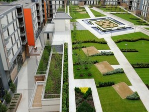 Garden - City Stay Apartments - Vizion (Milton Keynes)