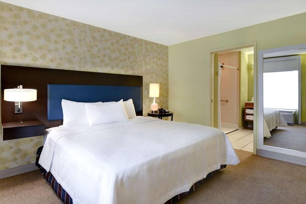 In-room safe, free cribs/infant beds, free WiFi, bed sheets