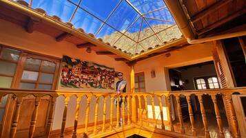 1 slaapkamer, een strijkplank/strijkijzer, gratis wifi, beddengoed