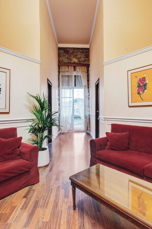 Interior detail - Aktaion Hotel (Syros)