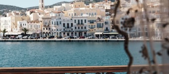 Aktaion Hotel