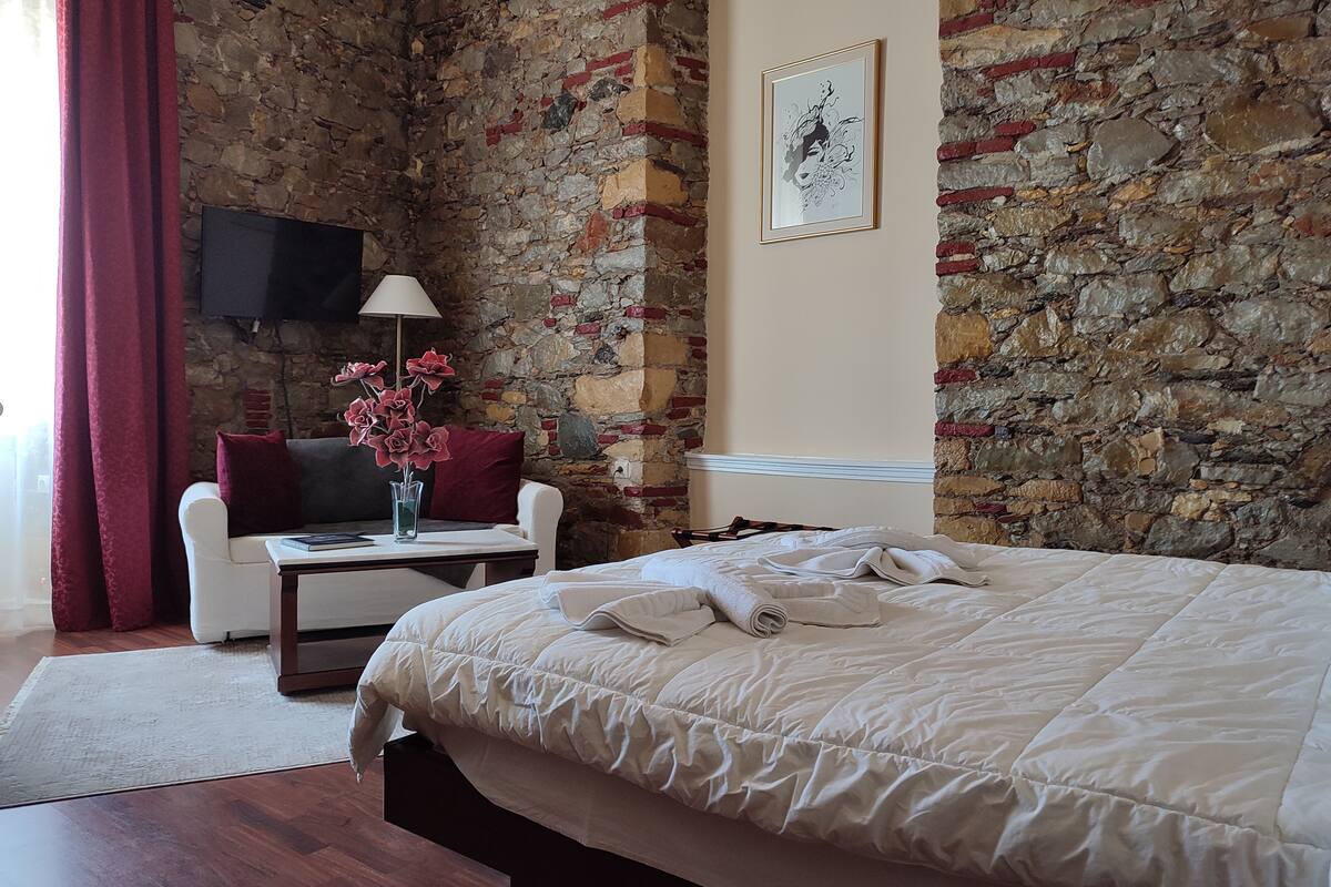 triple room, sea view | premium bedding, desk, laptop workspace, blackout curtains