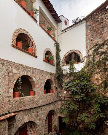 Exterior. Hotel Agua Escondida Taxco Centro