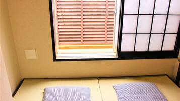 Twin Room, Balcony, City View | Blackout curtains, iron/ironing board, free WiFi, bed sheets