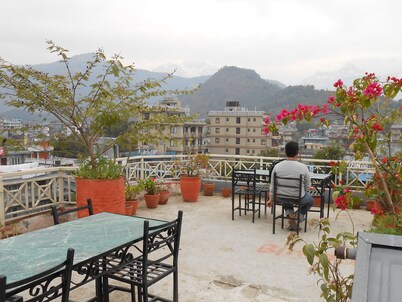 Hotel Fewa Holiday Inn