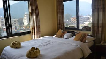 Deluxe Double or Twin Room, 1 Double Bed, Smoking | In-room safe, desk, rollaway beds, free WiFi