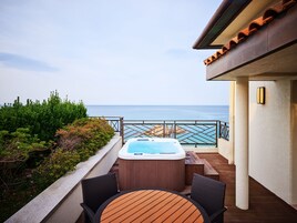 高級寢具、遮光窗簾/窗簾、免費 Wi-Fi、床單