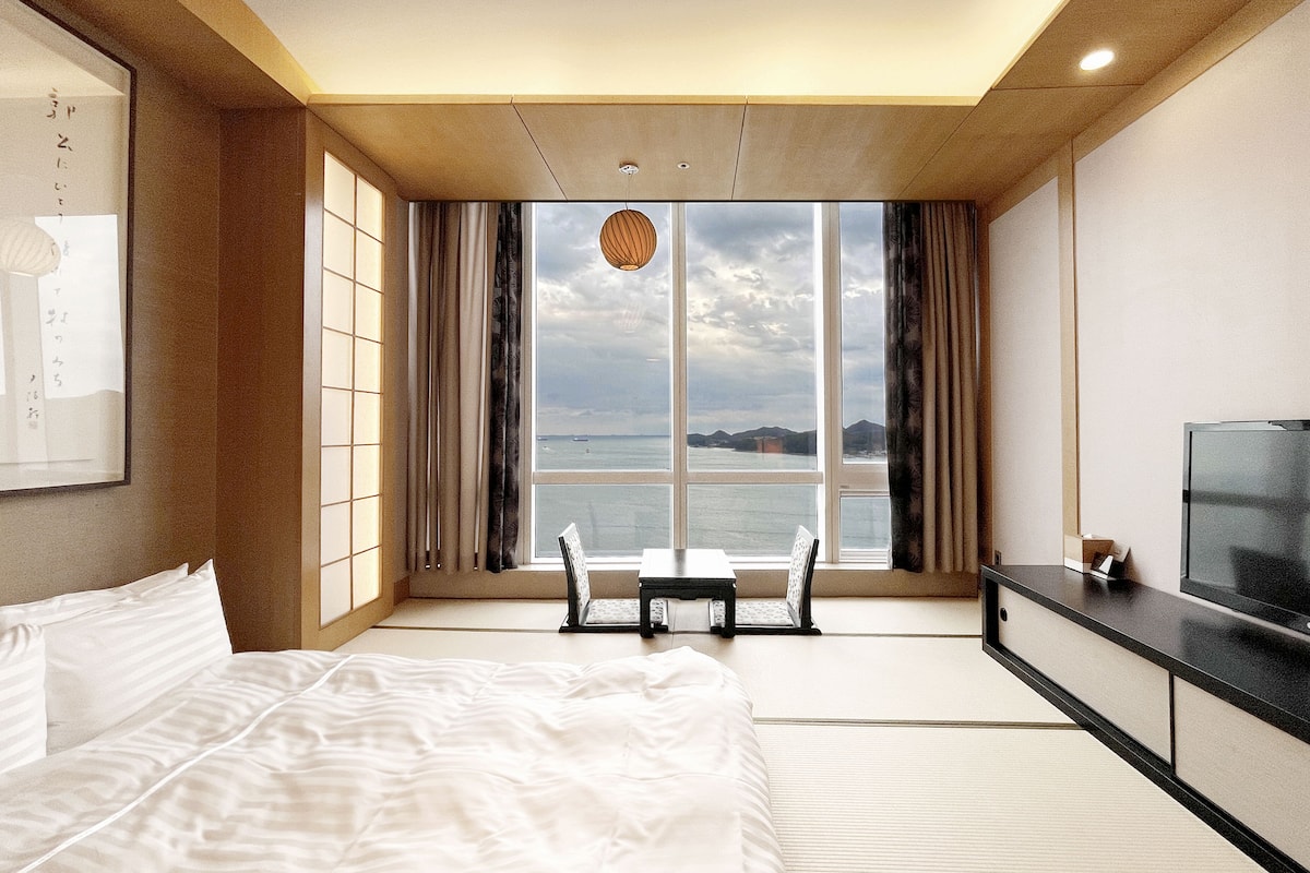 1 bedroom, premium bedding, down duvets, minibar