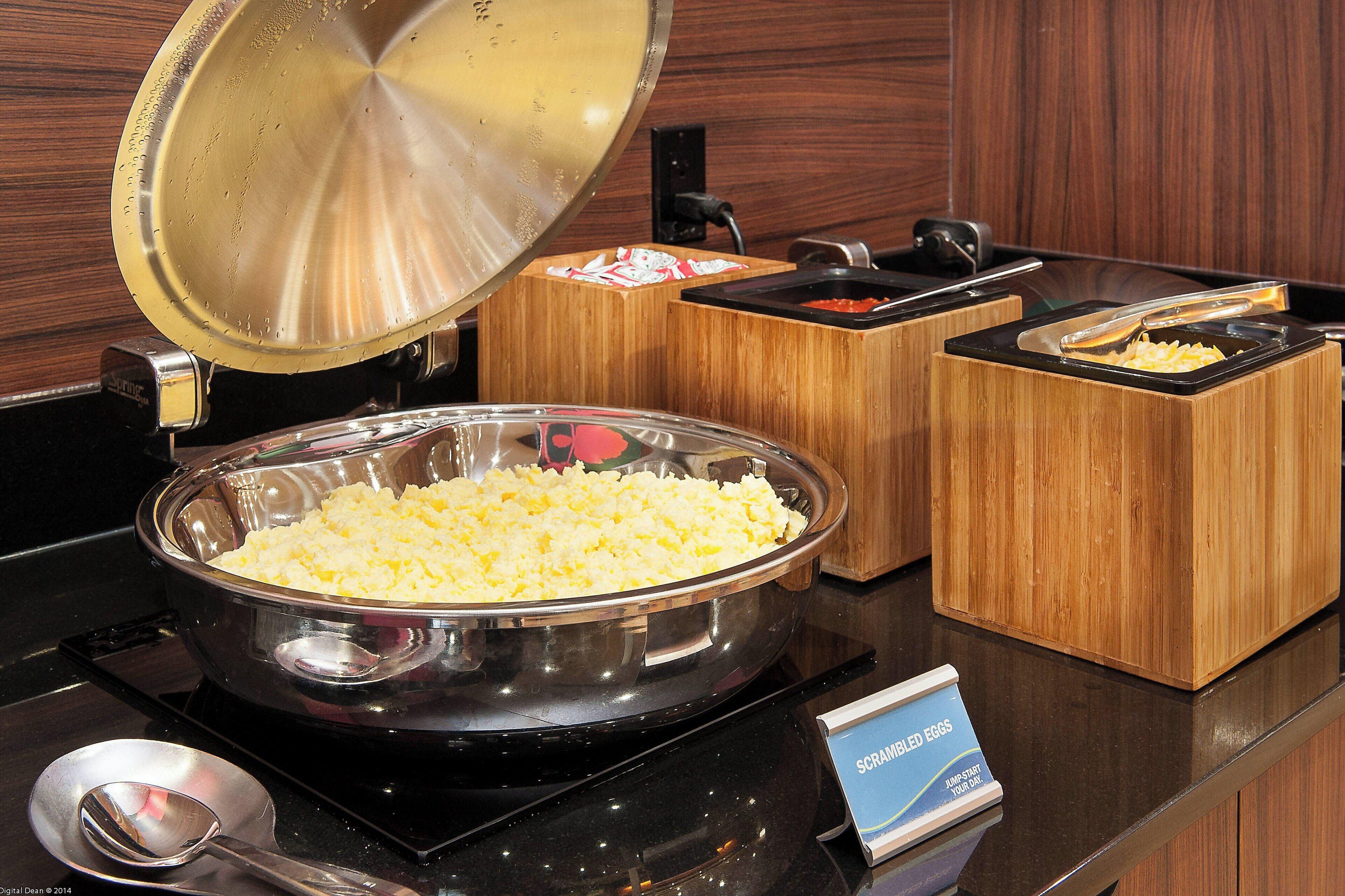 free daily continental breakfast