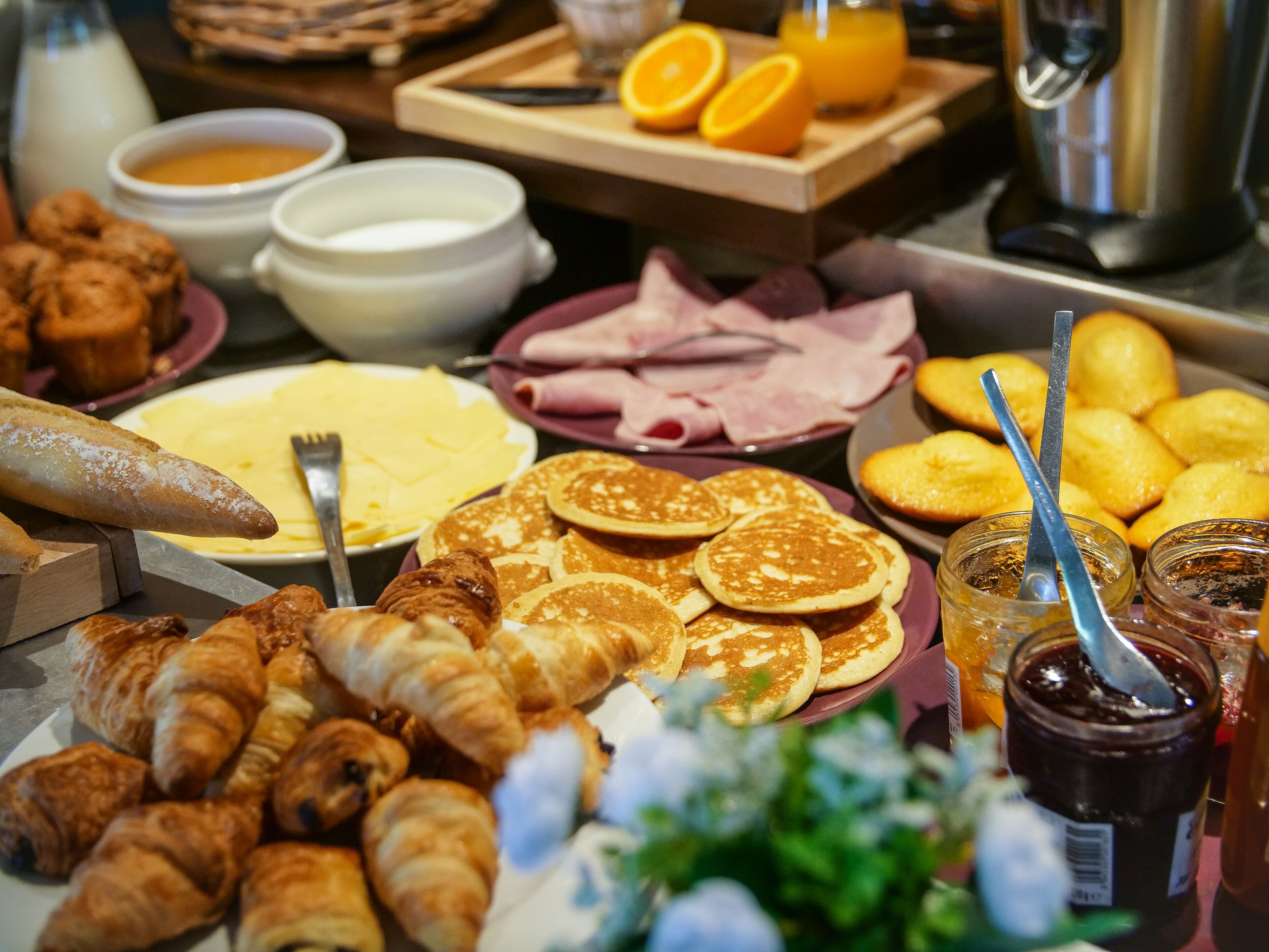 Daily buffet breakfast for a fee