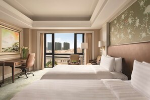 Superior Room, 2 Twin Beds | Minibar, in-room safe, desk, blackout drapes