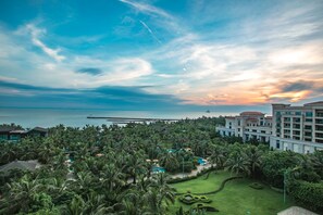 Exterior - Grand Hotel Haikou (Managed by Accor) (Haikou)