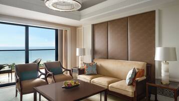 Minibar, in-room safe, desk, blackout curtains