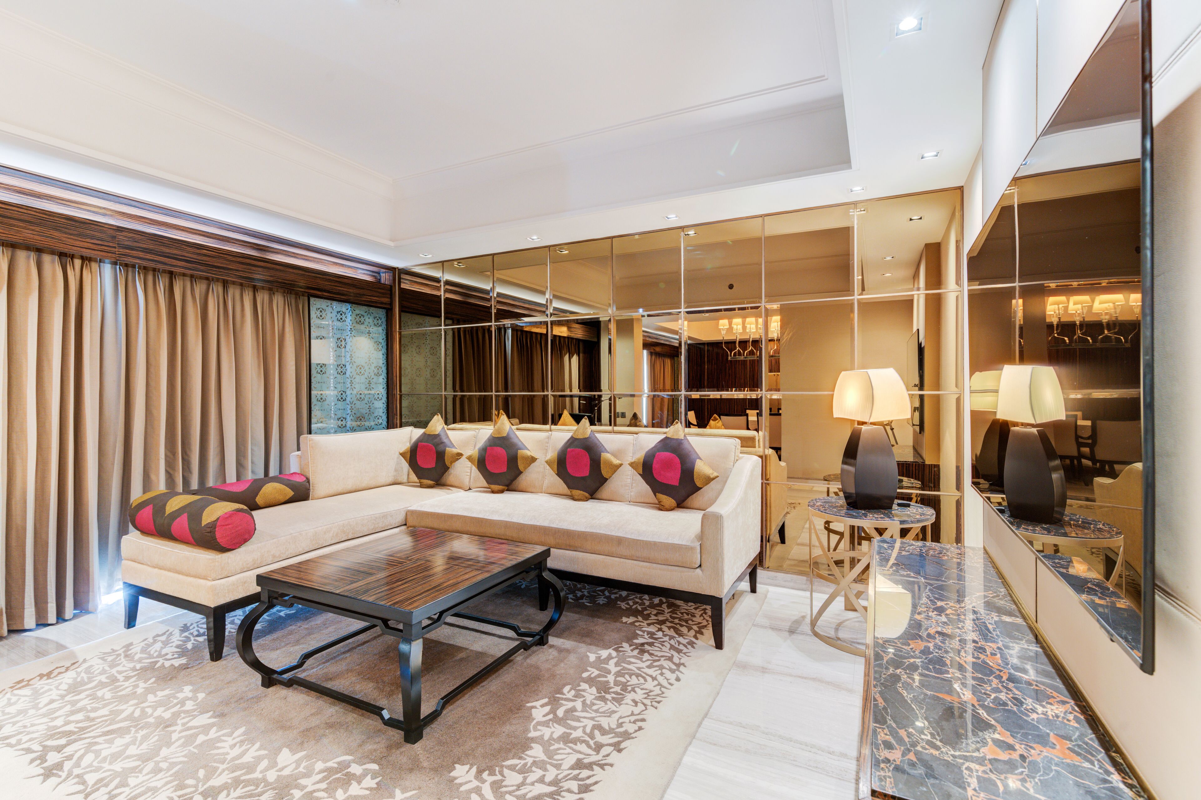 hyatt executive suite | 1 bedroom, premium bedding, pillow-top beds, minibar