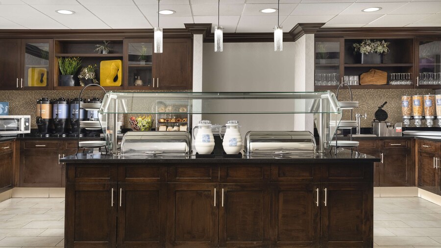 Homewood Suites by Hilton Carle Place - Garden City, NY