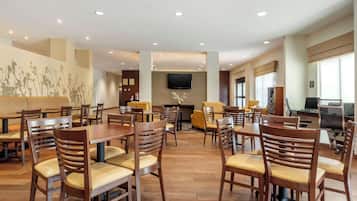 Free full breakfast on weekends