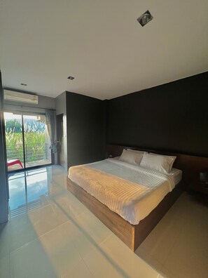 Pillow-top beds, minibar, individually decorated, individually furnished