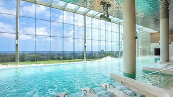 Premium bedding, blackout curtains, free WiFi