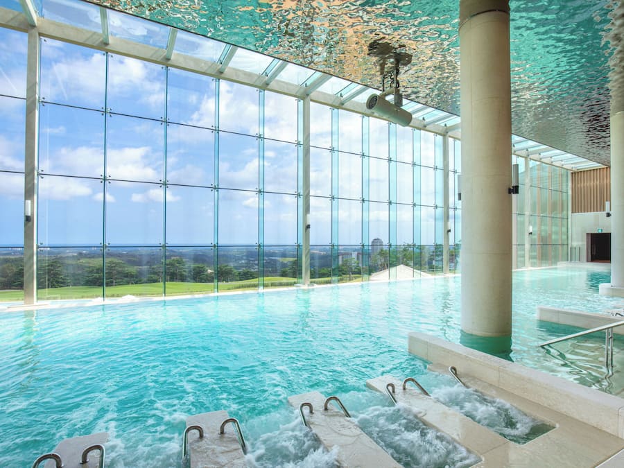 Premium bedding, blackout curtains, free WiFi