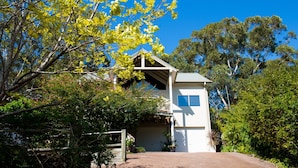 Unclassified image, 3 of 63, button - Nelson Bay Bed & Breakfast (Nelson Bay)