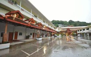 Building design - Piyaporn Hill Paradise (Mae Sai)
