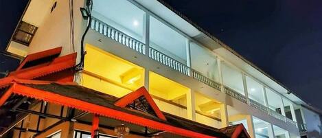 Majoituspaikan julkisivu