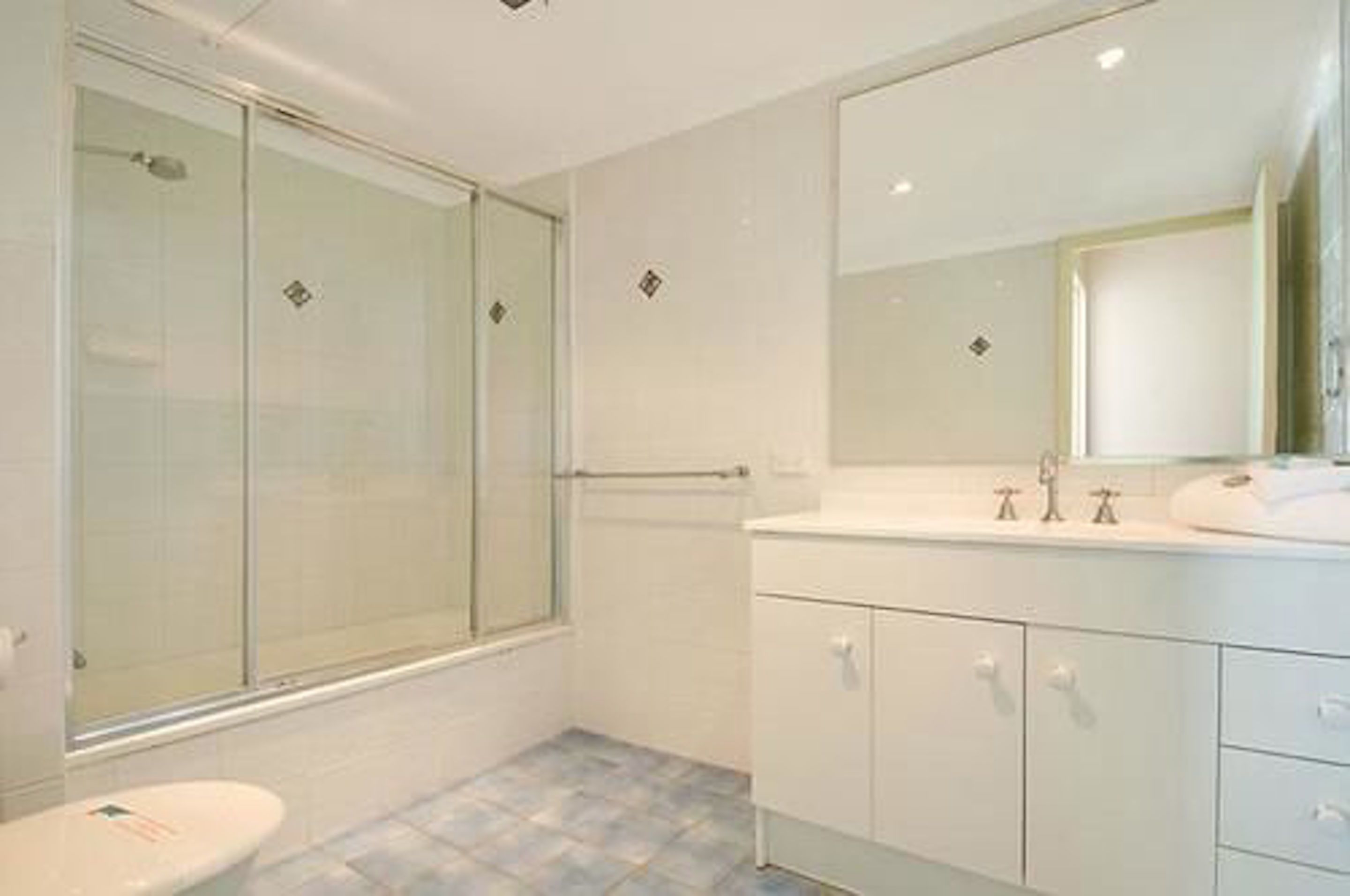 South Pacific Plaza — image 18