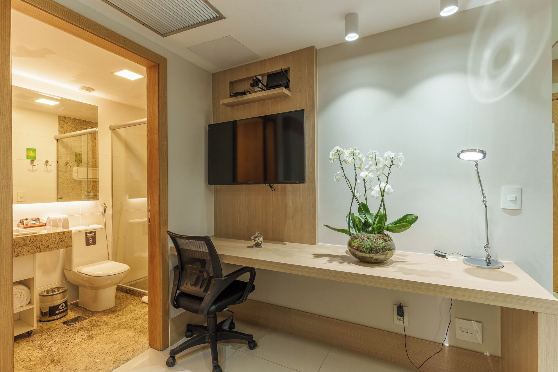 Foto - Cullinan Hplus Premium