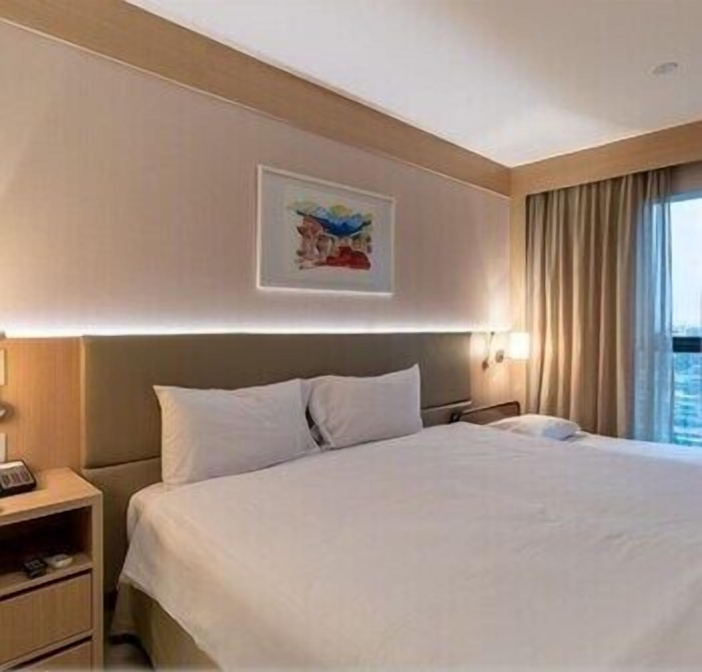 Minibar, in-room safe, desk, laptop workspace