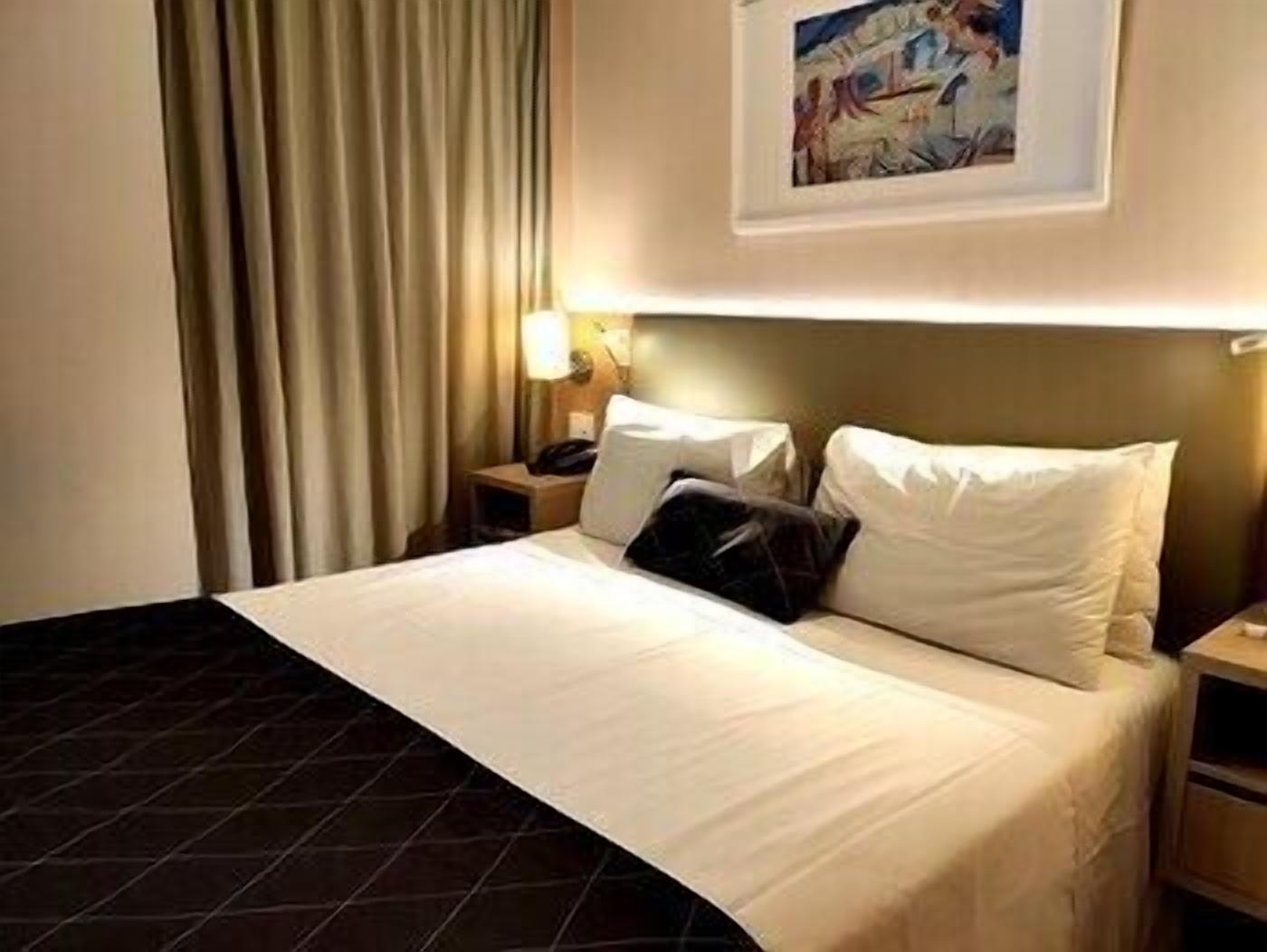 Minibar, in-room safe, desk, laptop workspace