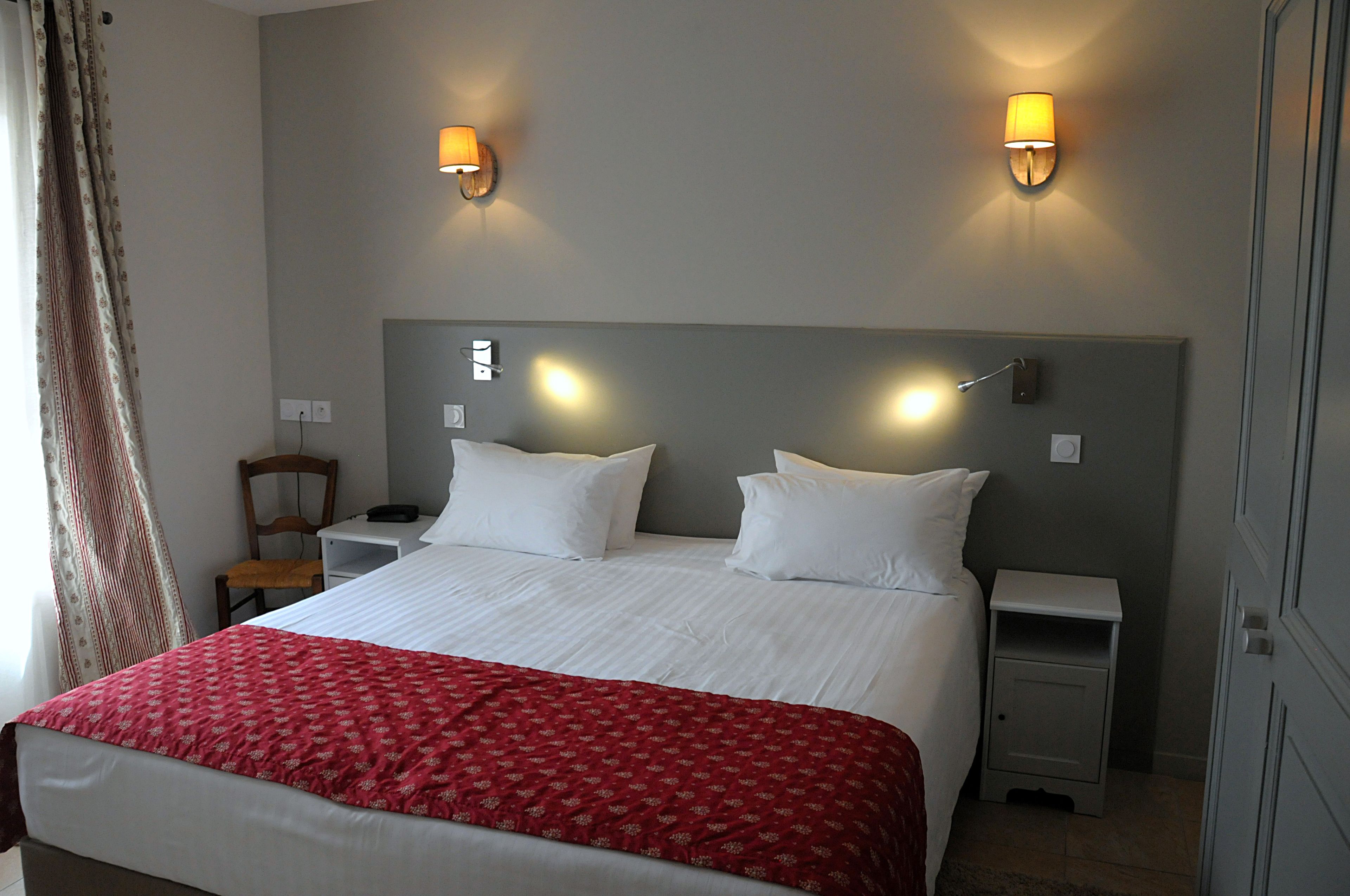 standard double room (countryside view) | premium bedding, desk, free cots/infant beds, rollaway beds