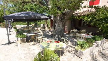 Restaurante al aire libre