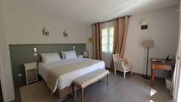 Deluxe-Doppel- oder -Zweibettzimmer