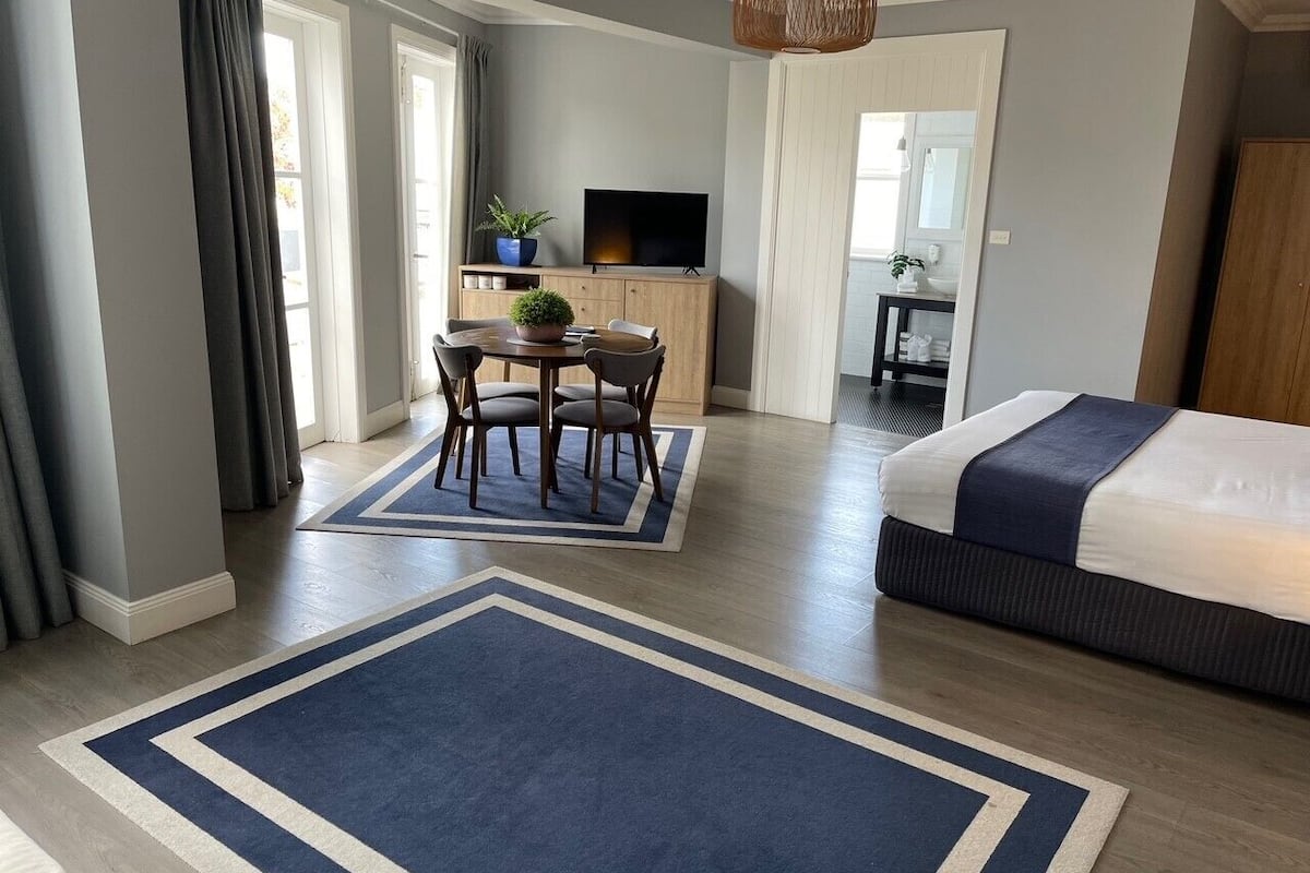 sebreeze suite | 1 bedroom, blackout curtains, iron/ironing board, free wifi