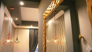 Colchones con efecto memoria y minibar 