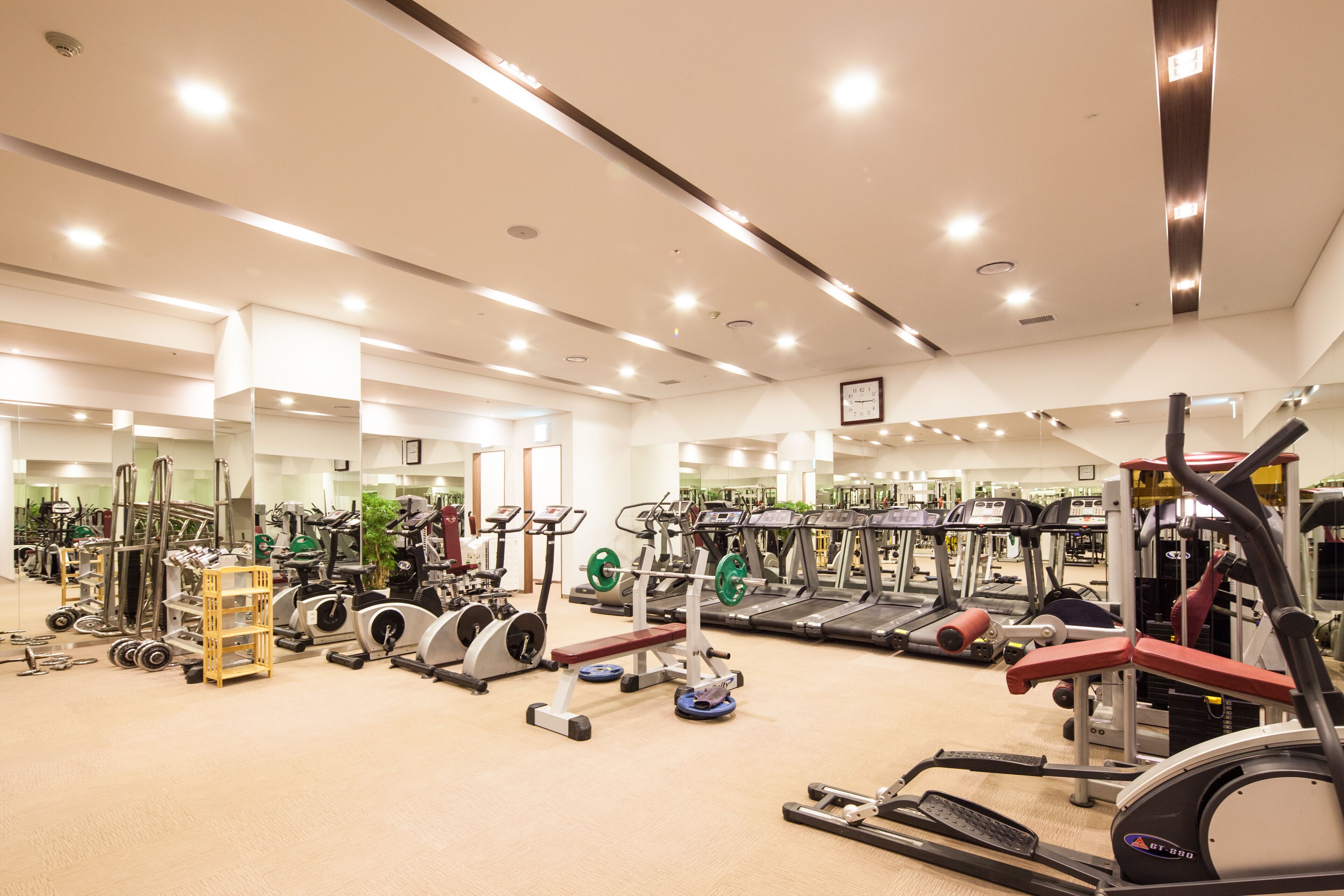 1 bedroom, premium bedding, blackout curtains, free wifi